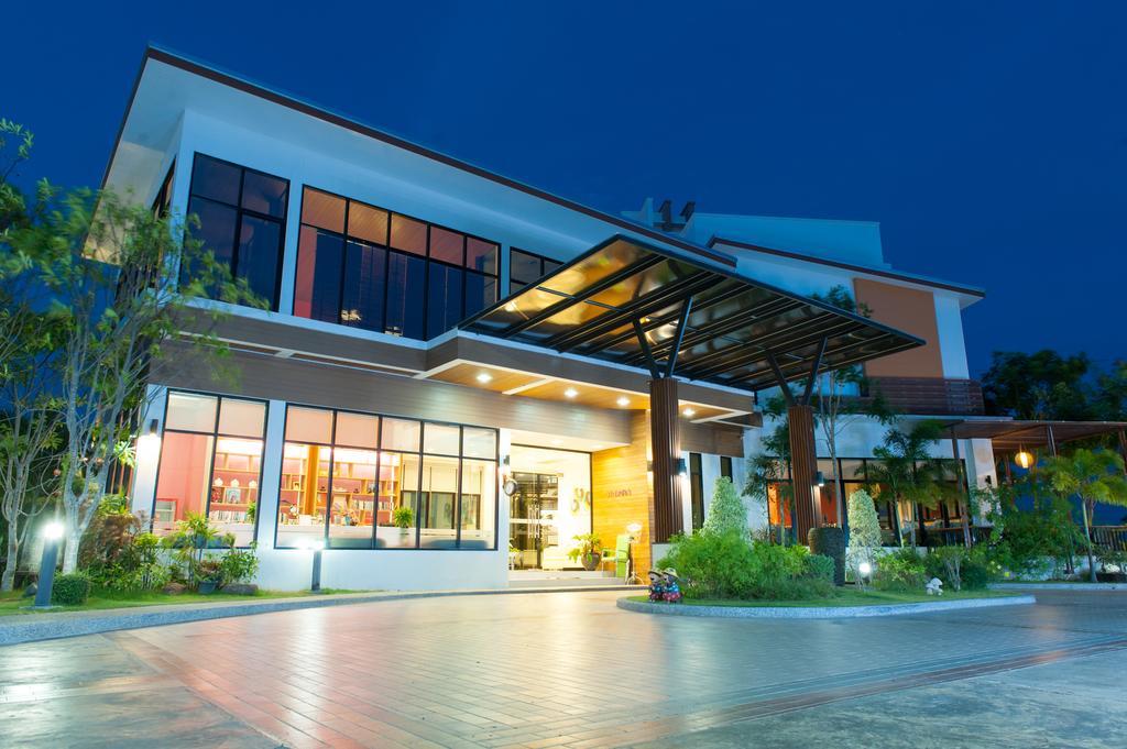 Mamaison Hotel Buri Ram Exterior foto